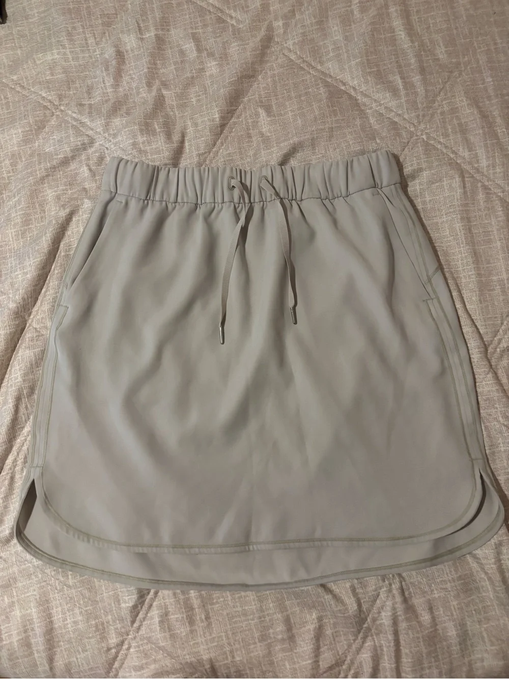 lululemon athletica Light Sage/gray Elastic Waist Skirt